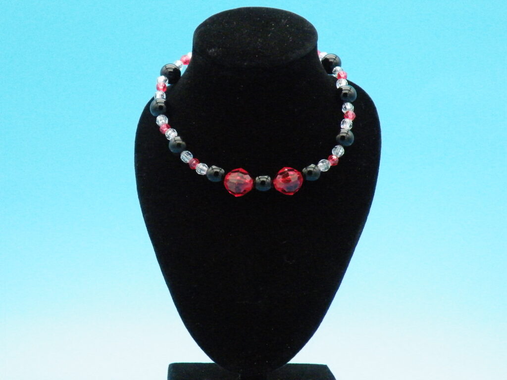 red, black and clear beaded bracelet