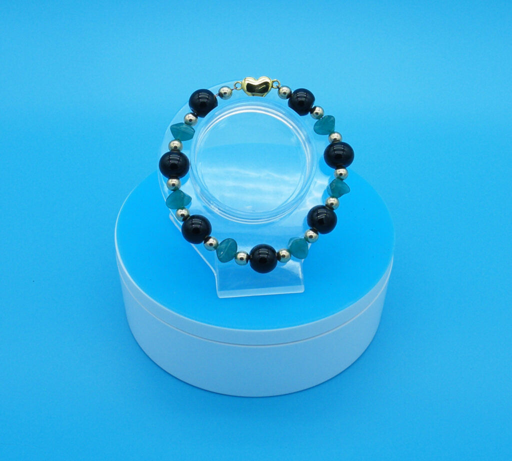 16-obsidian-bracelet-with-green-chip-rock