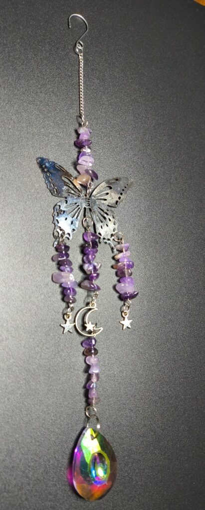 69-sun-catcher-loaded-with-stones