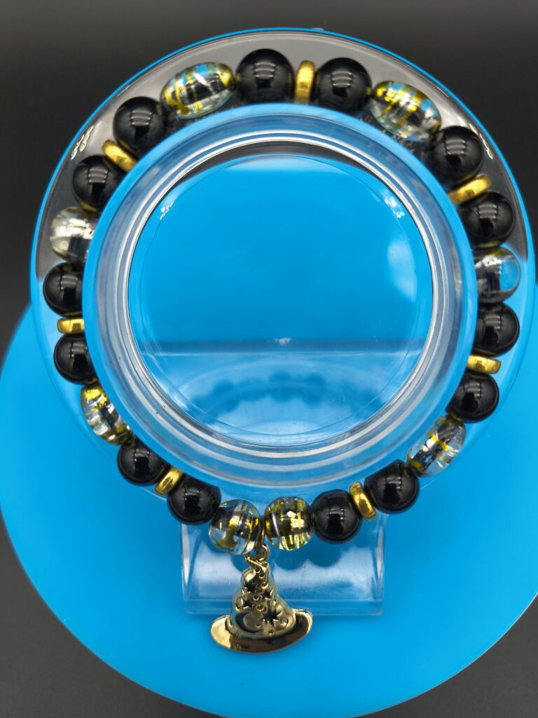 85-iridescent-beads-highlight-this-bracelet
