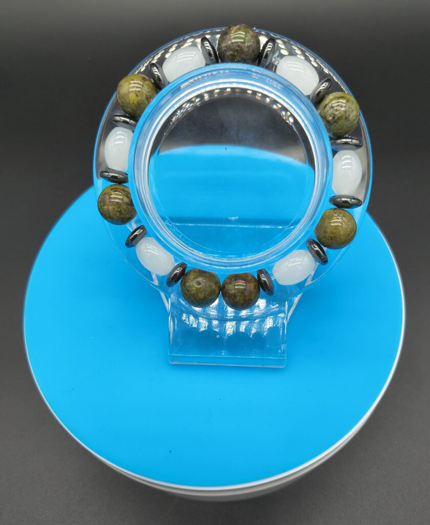 30-dragon-blood-beads-stand-out-on-this-bracelet