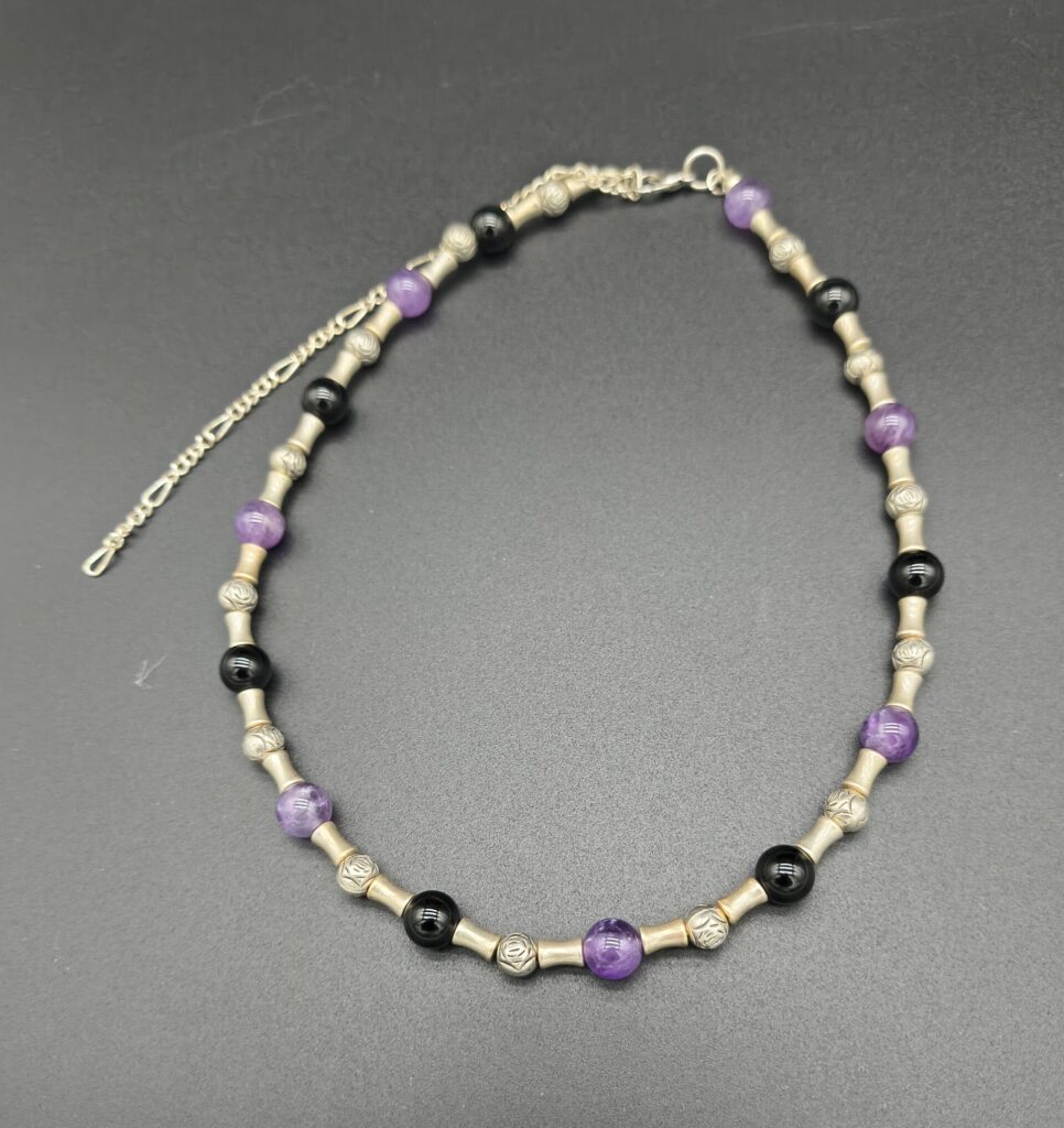 102-metal-beads-make-this-necklace-shine